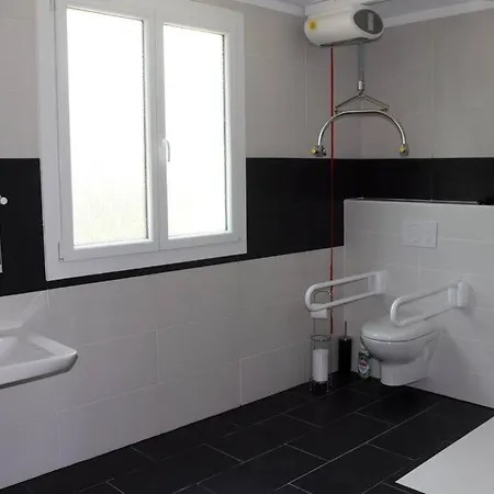 Maison Pmr Hoddice * Calmont (Aveyron)